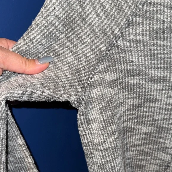 Inspired Hearta- Women’s Grey and White Striped Hoodie Size Large - Picture 5 of 14